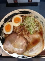 「にほんいち醤油そば　８４０円」@麺巧 潮の写真