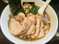 「ワンタン中華そば＋焼豚」@おおぜき中華そば店の写真