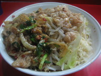 「豚スタミナまぜそば（ニンニク、アブラ、タマネギ）　850円」@麺屋 桐龍の写真