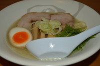 「塩らぁめん（150ｇ）　750円」@爆じゅう餃子 餃点の写真