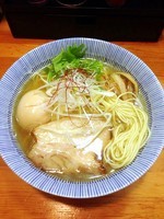 「【半熟味玉】淡麗鶏塩そば」@塩つけ麺 灯花の写真