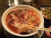 「[限定] 薬膳火鍋ラーメン「天紅」（＋ニンニク豚めし）」@らあめん 花月嵐 東十条店の写真