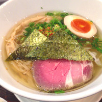 「和風軍鶏塩カムイ＠低温チャーシュー」@麺や 蒼 AOIの写真