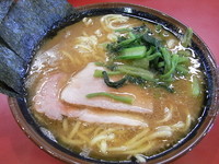 「ラーメン(並：味うすめ)」@杉田家 千葉祐光店の写真