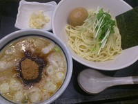 「鶏と魚介の味玉濃厚つけ麺￥880＋ニンニク￥20＝￥900」@INOSHOWの写真