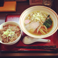 「らーめん&チャーシュー丼」@麺屋むどうの写真
