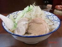 「らーめん大盛　野菜多め　￥700」@らーめん陸の写真