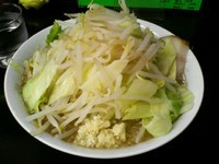 「ぶた麺大盛り(塩味野菜増しニンニク増し)800円」@風と花の写真