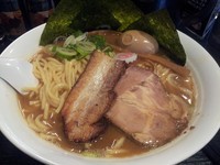 「特製ラーメン(880円)＋大盛り(100円)」@大勝軒まるいち 赤羽店の写真