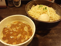 「特製カレーつけ麺(1,000円)，大盛(100円)」@燈の車の写真