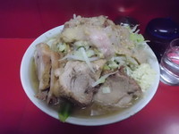 「小豚 ヤサイニンニクアブラ 750円」@ラーメン二郎 西台駅前店の写真