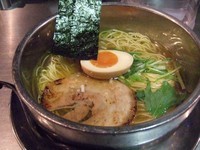 「塩らーめん （淡麗）」@ZUND-BARの写真