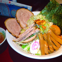 「混ぜ麺全部載せ(大盛)」@まぜ麺 梅乃屋の写真