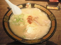 「ラーメン+替玉（950円）」@一蘭 柏店の写真