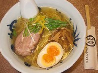 「柚子切り塩らーめん　800円」@与ろゐ屋の写真