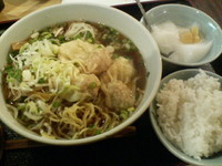 「ワンタン麺（＋小ライス・杏仁豆腐）」@小皿料理 新世紀の写真