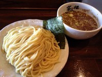 「つけ麺中盛麺量３００ｇ（７００円）」@麺屋 茅根の写真