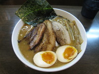 「特製らーめん：900円」@六三四屋 高津店の写真