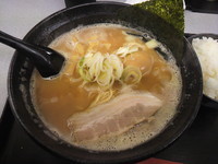 「濃厚中華そば」@麺の蔵 かめだ屋の写真