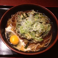 「ニラ天玉（￥400）」@よもだそば 日本橋店の写真