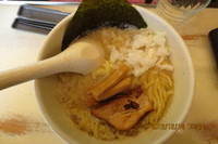 「あっさりホタテ塩ラーメン　700円」@ORAGA NOODLESの写真