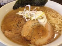 「やまふじらーめん 680円」@らーめん やまふじ 新大阪本店の写真