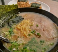 「謹多ラーメン＋焼豚おにぎりセット(600円＋200円)」@らーめん謹多の写真