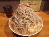 「小ラーメン ＋豚＝750。全マシ」@豚星。の写真