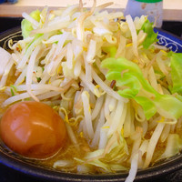 「ラーメン 野菜脂マシ・にんにく少なめ 500円（2周年価格）」@らあめん 空品の写真