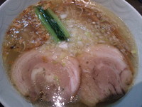 「塩らぁめん」@支那そばや 本店の写真