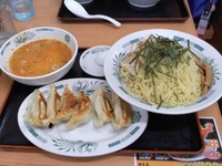 「塩麩つけ麺餃子セット、大盛り、赤」@日高屋 小田急マルシェ登戸店の写真