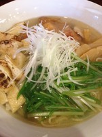 「黄金鶏そば￥６５０」@麺や 松辰の写真