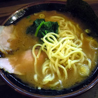 「らーめん￥７００」@神田ラーメン わいず 神田本店の写真