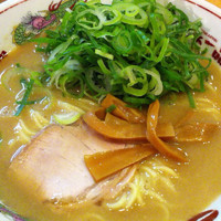 「こってりネギラーメン820」@天下一品 歌舞伎町店の写真