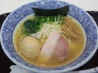 「半熟味玉芳醇香味そば（塩）」@麺屋 一燈 ラゾーナ川崎店の写真