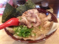 「肉盛ラーメン」@風神ラーメン 滝野店の写真