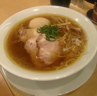 「味玉入り醤油そば」@Japanese Soba Noodles 蔦の写真