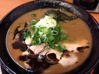 「らぁ麺７００円＋替玉１００円」@麺屋 骨砕の写真