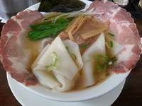 「燻製チャーシューメン　７００円　ワンタントッピング５０円」@手作りらーめん 白雪姫の写真