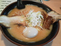 「しょうゆ＋サービス券：煮玉子　（＋替え玉）」@らーめん 流の写真