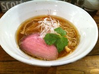 「醤油らーめん」@新宿 モモンガの写真