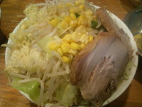 「小ラーメン WhiteMiso しょうが ニンニク少し」@ラーメン二郎 八王子野猿街道店2の写真