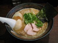 「濃厚鶏骨醤油そば＋味たま：780円＋100円」@濃厚鶏そば たけいちの写真