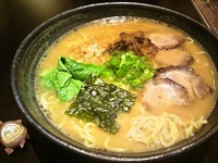 「くらくらとんこつラーメン」@Noodle Studio くらくらの写真