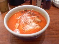 「辛味噌ラーメン、大盛り」@らーめん 山頭火 新百合ヶ丘エルミロード店の写真