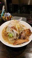 「特☆肉しょうゆラーメン全マシ」@円熟屋 長塚店の写真