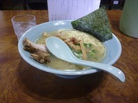 「正油らーめん」@とんこつ正油 えんやの写真