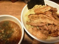 「肉盛つけめん大盛り」@豚骨世界 大大 大岡山店の写真