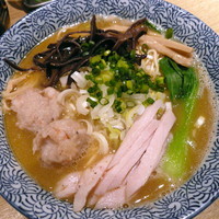 「伊勢のエビやん 3号（伊勢海老鶏白湯ラーメン） 780円」@麺屋 一燈の写真