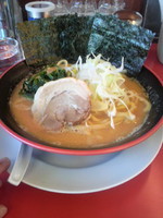 「みそらーめん（脂少なめ）＋大盛り　８００円」@横浜家系ラーメン 清六家 小山店の写真